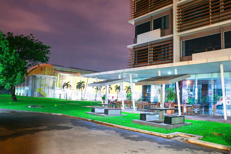 Điện Mặt Trời Tại Trường Học: Bài Học Năng Lượng Sạch Giá Trị